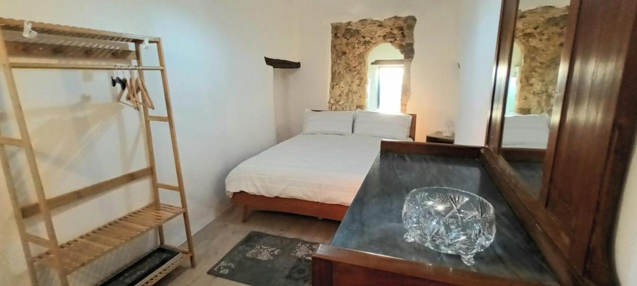 Casa Angolo Cantina Nel Castello Montegiovi Eksteriør billede